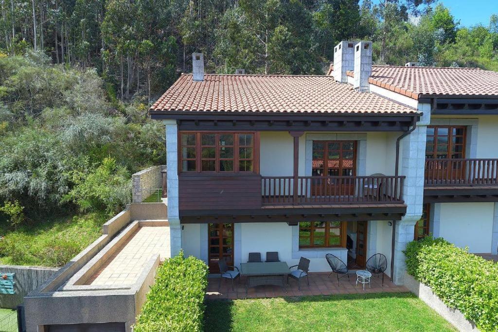 Вилла Casas El Castanedu Ньембро Экстерьер фото