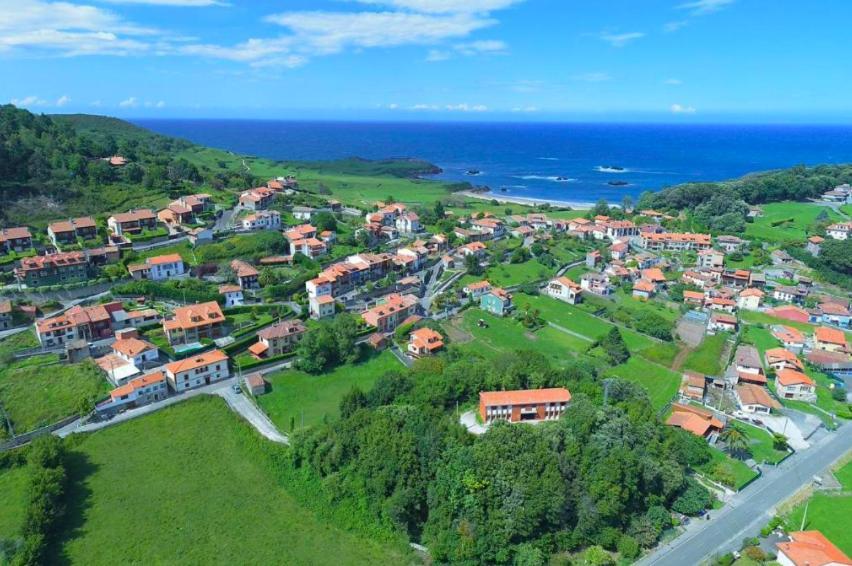 Вилла Casas El Castanedu Ньембро Экстерьер фото